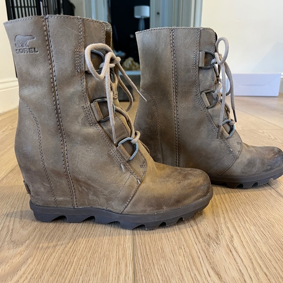 Sorel Joan Of Arc Wedge II Waterproof leather uppers Boots Ash Brown - Picture 3 of 7